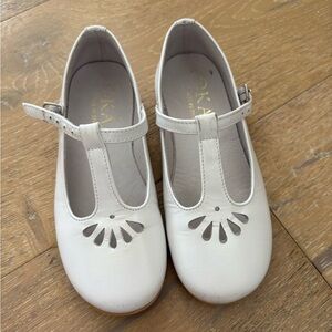 Okaa Spain White girls leather t-strap Shoes 26